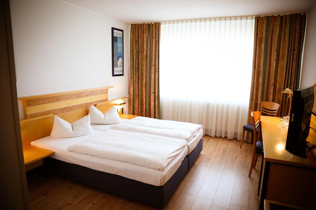 Rheinhessen Inn Gmbh Woerrstadt Экстерьер фото