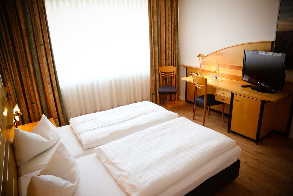 Rheinhessen Inn Gmbh Woerrstadt Экстерьер фото